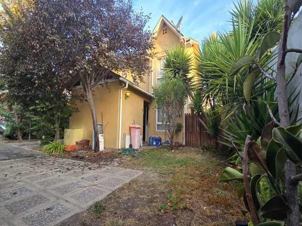 SE VENDE CASA EN CONDOMINIO EN TALAGANTE