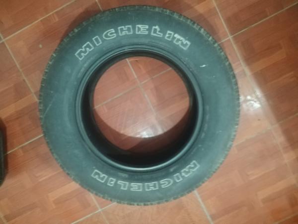 NEUMATICO MICHELIN SEMI NUEVO