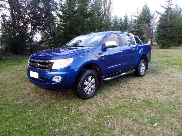 VENDO CAMIONETA FORD RANGER 2015 DIESEL