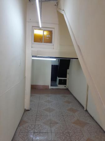 ARRIENDO LOCAL PEQUEÑO PARA  BODEGA CON BAÑO.