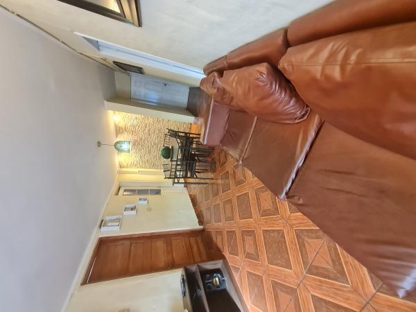 EN VENTA GRAN HERMOSA CASA CON LOCAL COMERCIAL