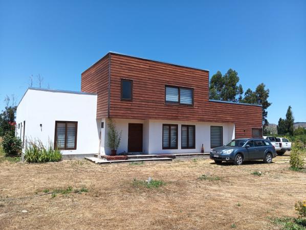 VENDO CASA ALREDEDORES DE SANTA CRUZ