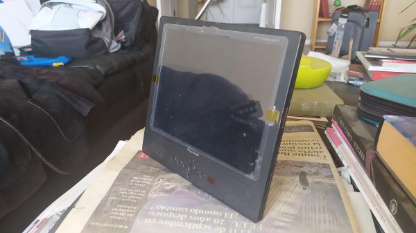 TV COLOR LCD-TFT, MACROTEL, 8 PULGADAS