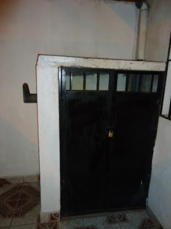 ARRIENDO CASA RECIEN REMODELADA ESTACION CENTRAL