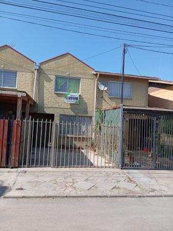 SE ARRIENDA CASA COMUNA PADRE HURTADO