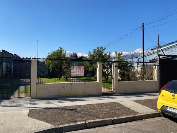 SE VENDE PROPIEDAD CON AMPLIO TERRENO