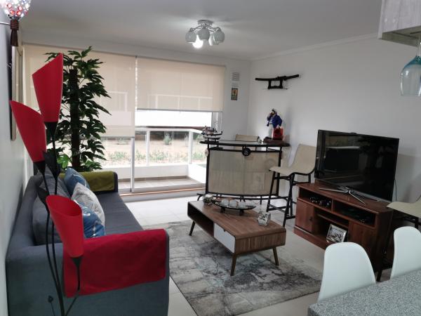 AMPLIO DEPARTAMENTO EN ARRIENDO POR AÑO CORRIDO